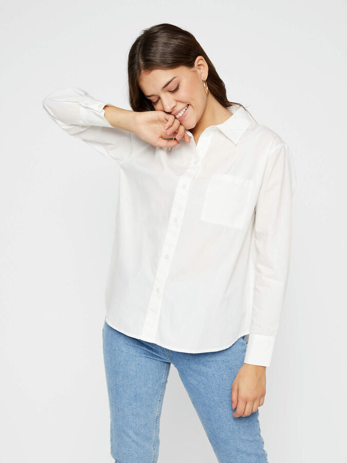 Long Sleeve Shirt with Magnetic Closure